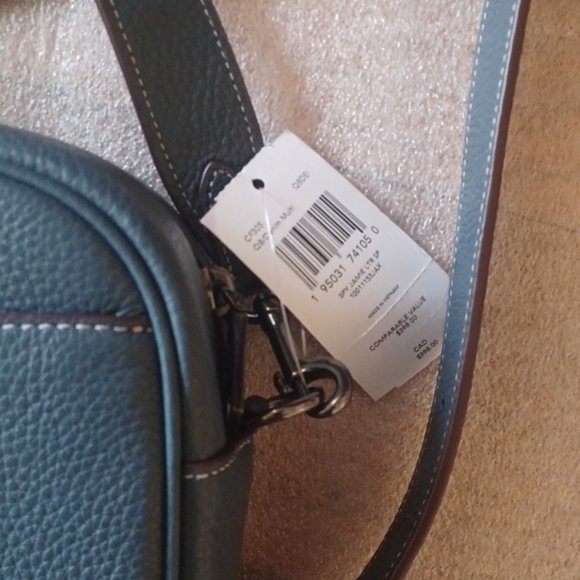 SOLD - NEW Coach X Peanuts Jamie Camera Bag With Snoopy Ski Motif - Picture 6 of 9